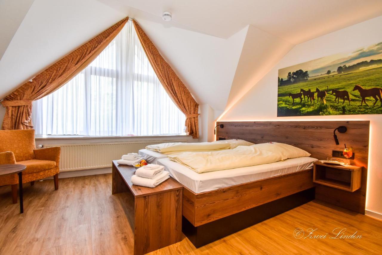 Hotel Zwei Linden - Links Der Elbe - Niedersachsen Balje Bagian luar foto