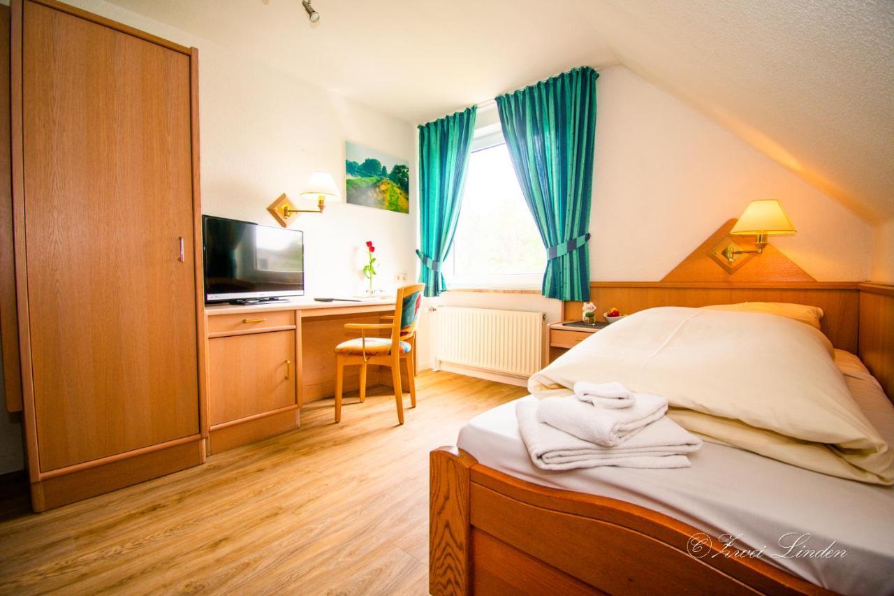 Hotel Zwei Linden - Links Der Elbe - Niedersachsen Balje Bagian luar foto