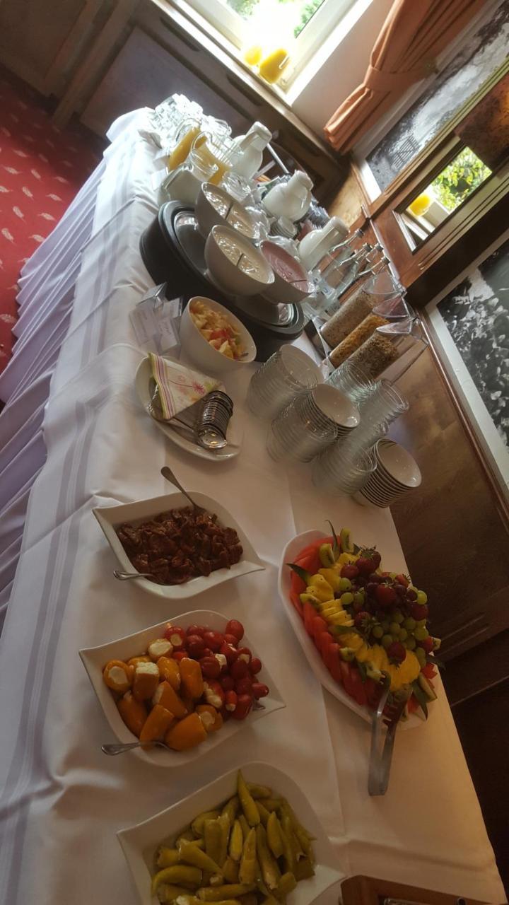 Hotel Zwei Linden - Links Der Elbe - Niedersachsen Balje Bagian luar foto